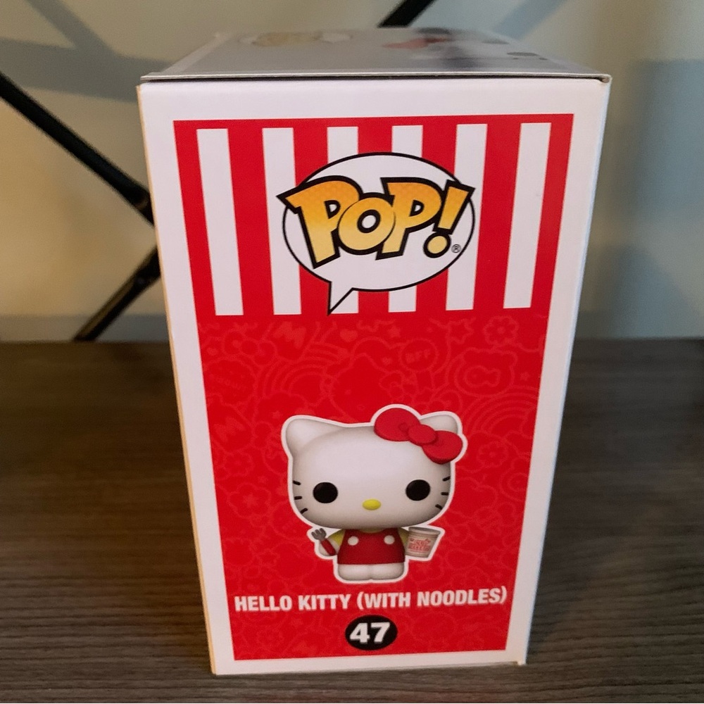 Hello Kitty Funko Pop Cup of Noodles #47 Game Stop Exclusive - Picture 4 of 12